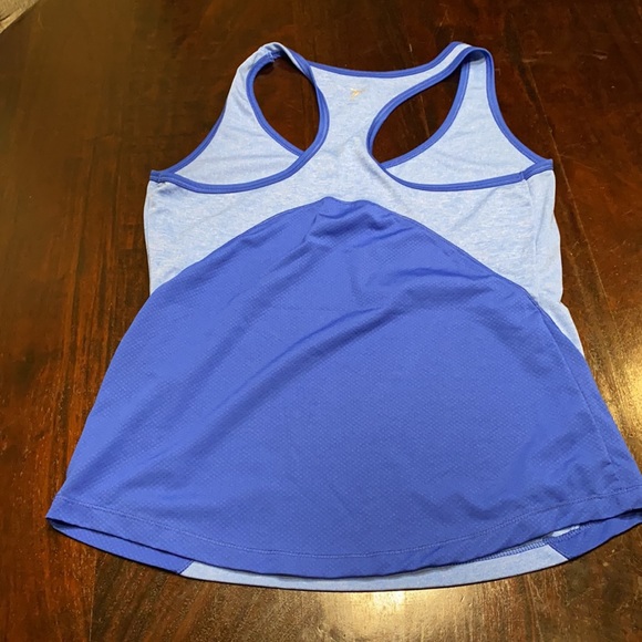 old navy semi fitted athletic tank - Picture 2 of 2